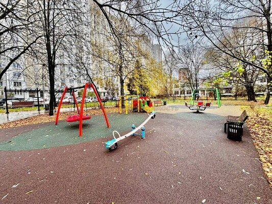 Продам двухкомнатную (2-комн.) квартиру, Рогова ул, 7к2, Москва г