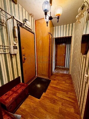 Продам двухкомнатную (2-комн.) квартиру, Рогова ул, 7к2, Москва г