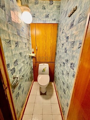 Продам двухкомнатную (2-комн.) квартиру, Рогова ул, 7к2, Москва г