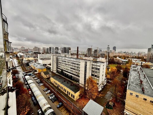 Продам двухкомнатную (2-комн.) квартиру, Рогова ул, 7к2, Москва г