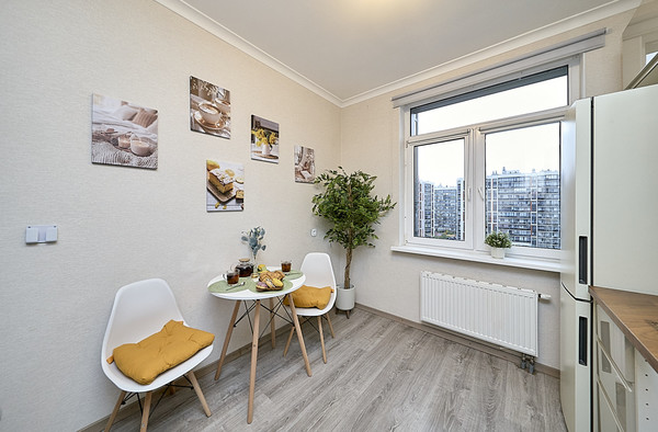 Продам двухкомнатную (2-комн.) квартиру, Воронцовский б-р, 11к1, Бугры п