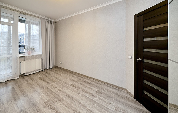 Продам двухкомнатную (2-комн.) квартиру, Воронцовский б-р, 11к1, Бугры п