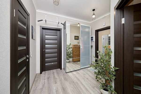 Продам двухкомнатную (2-комн.) квартиру, Воронцовский б-р, 11к1, Бугры п