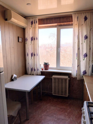 Продам трехкомнатную (3-комн.) квартиру, Лелюшенко ул, 3, Ростов-на-Дону г