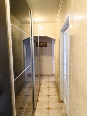 Продам трехкомнатную (3-комн.) квартиру, Лелюшенко ул, 3, Ростов-на-Дону г