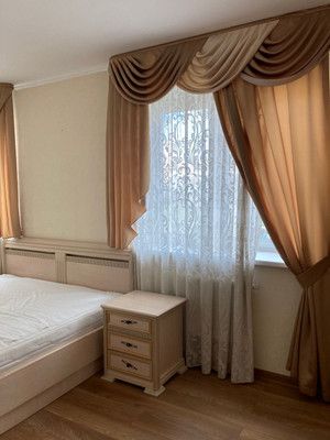 Продам трехкомнатную (3-комн.) квартиру, Ясная ул, 5, Коммунарка п