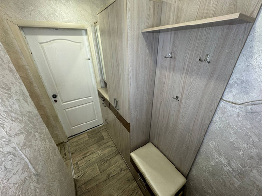 Продам двухкомнатную (2-комн.) квартиру, Интернациональный пр-кт, 45, Комсомольск-на-Амуре г