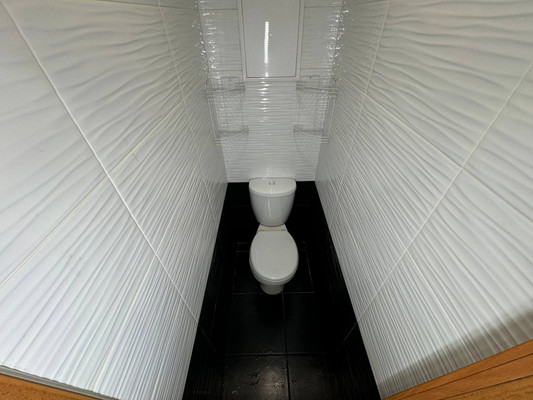 Продам двухкомнатную (2-комн.) квартиру, Интернациональный пр-кт, 45, Комсомольск-на-Амуре г