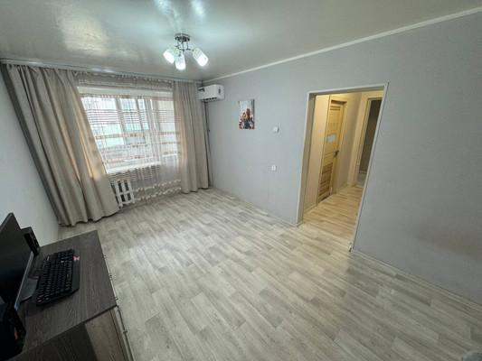 Продам двухкомнатную (2-комн.) квартиру, Ленина пр-кт, 81к3, Комсомольск-на-Амуре г