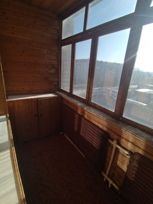 Продам трехкомнатную (3-комн.) квартиру, Большая ул, 200, Ишим г