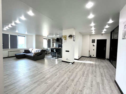 Продам трехкомнатную (3-комн.) квартиру, Куколкина ул, 11, Воронеж г