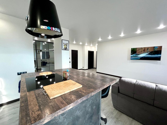 Продам трехкомнатную (3-комн.) квартиру, Куколкина ул, 11, Воронеж г