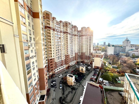 Продам трехкомнатную (3-комн.) квартиру, Куколкина ул, 11, Воронеж г