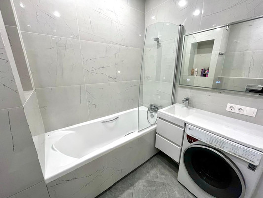 Продам трехкомнатную (3-комн.) квартиру, Куколкина ул, 11, Воронеж г