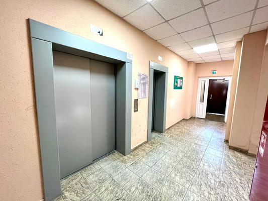 Продам трехкомнатную (3-комн.) квартиру, Куколкина ул, 11, Воронеж г