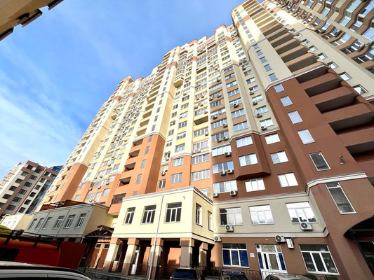 Продам трехкомнатную (3-комн.) квартиру, Куколкина ул, 11, Воронеж г