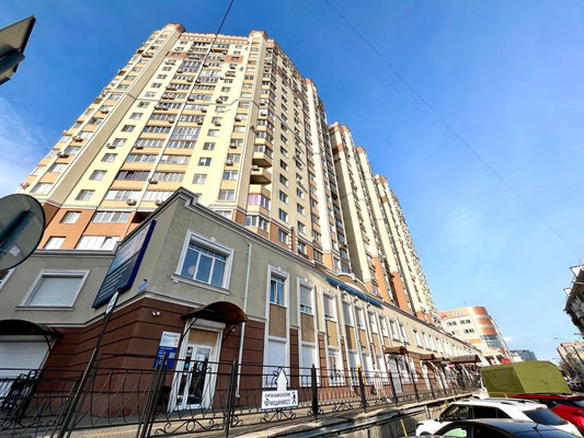 Продам трехкомнатную (3-комн.) квартиру, Куколкина ул, 11, Воронеж г