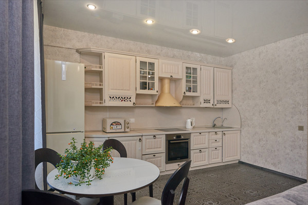 Продам двухкомнатную (2-комн.) квартиру, Современник мкр, 14, Дзержинск п