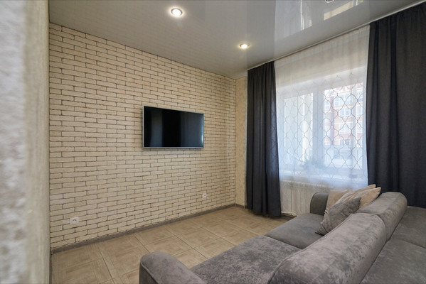 Продам двухкомнатную (2-комн.) квартиру, Современник мкр, 14, Дзержинск п