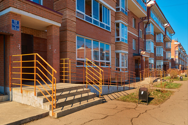 Продам двухкомнатную (2-комн.) квартиру, Современник мкр, 14, Дзержинск п