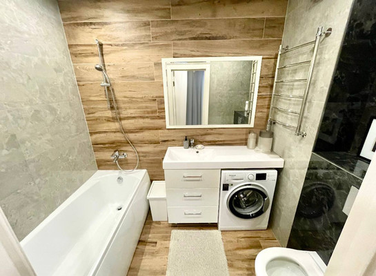 Продам двухкомнатную (2-комн.) квартиру, Сибгата Хакима ул, 52, Казань г