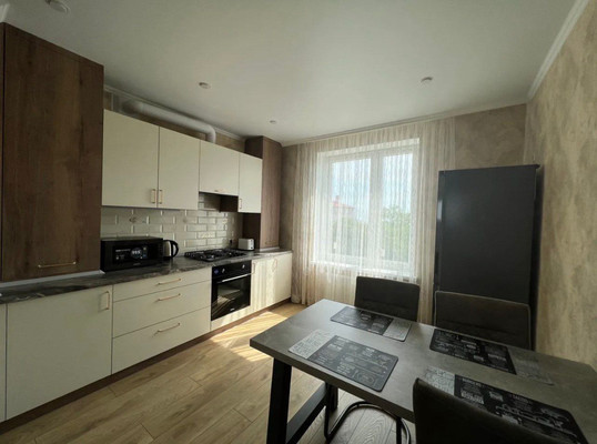 Продам однокомнатную (1-комн.) квартиру, Советская ул, 104Б, Янтарный пгт