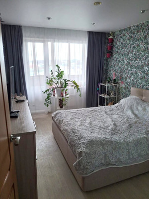 Продам двухкомнатную (2-комн.) квартиру, Молодежный проезд, 4, Мурманск г