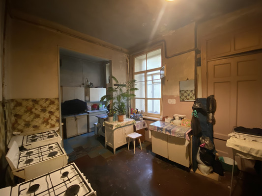 Продам комнату в 7-комн. квартире, Большой Казачий пер, 4А, Санкт-Петербург г