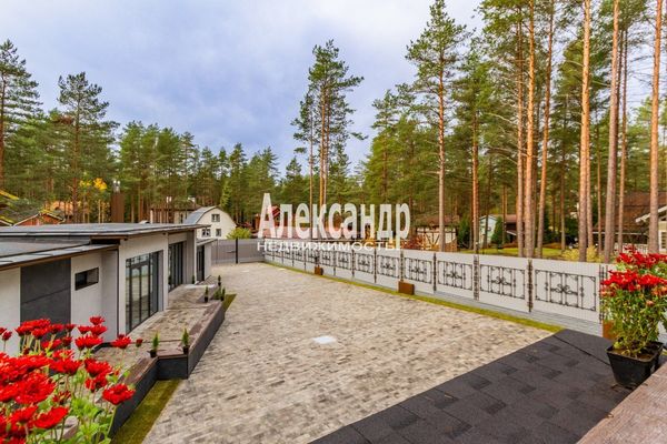 Продам дом в поселке КП Западная Лица, Капитана 2-го Ранга Аванесова ул, Западная Лица п, 40 км от города