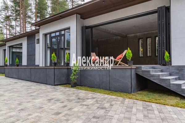 Продам дом в поселке КП Западная Лица, Капитана 2-го Ранга Аванесова ул, Западная Лица п, 40 км от города