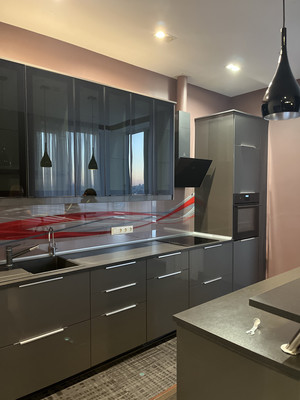 Продам трехкомнатную (3-комн.) квартиру, Русаковская ул, 31, Москва г