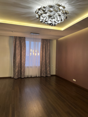 Продам трехкомнатную (3-комн.) квартиру, Русаковская ул, 31, Москва г