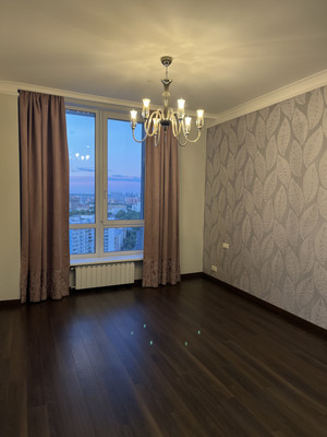 Продам трехкомнатную (3-комн.) квартиру, Русаковская ул, 31, Москва г