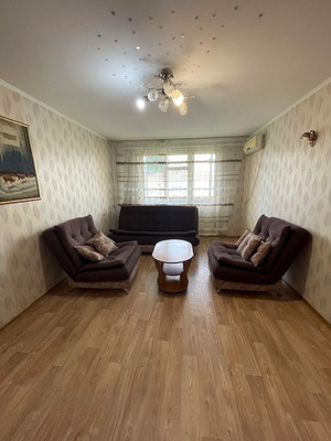 Продам двухкомнатную (2-комн.) квартиру, Интернациональная ул, 26, Белореченск г