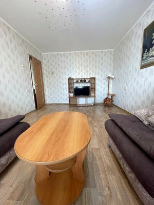 Продам двухкомнатную (2-комн.) квартиру, Интернациональная ул, 26, Белореченск г