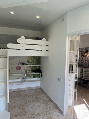 Продам двухкомнатную (2-комн.) квартиру, Молодогвардейская (Хостинский р-н) ул, 2Б/6, Сочи г