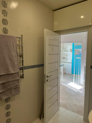 Продам двухкомнатную (2-комн.) квартиру, Молодогвардейская (Хостинский р-н) ул, 2Б/6, Сочи г