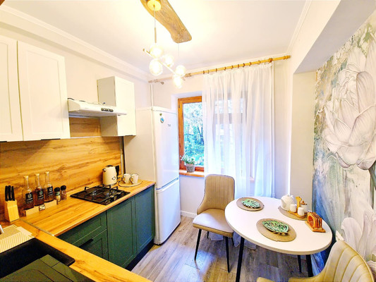 Сдам двухкомнатную (2-комн.) квартиру, Пирогова (Центральный р-н) ул, 22, Сочи г