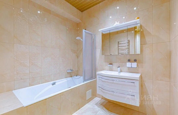 Продам двухкомнатную (2-комн.) квартиру, Туапсинская (Центральный р-н) ул, 9к2, Сочи г