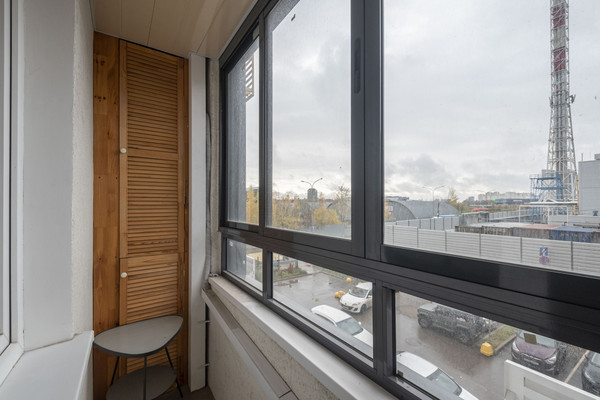 Продам однокомнатную (1-комн.) квартиру, Эйнштейна б-р, 1, Новоивановское рп