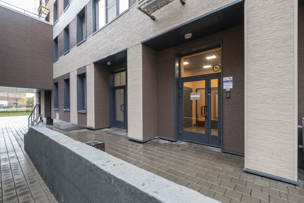 Продам однокомнатную (1-комн.) квартиру, Эйнштейна б-р, 1, Новоивановское рп