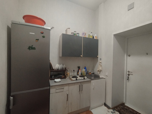 Продам комнату в 7-комн. квартире, Большая Черёмушкинская ул, 40к2, Москва г