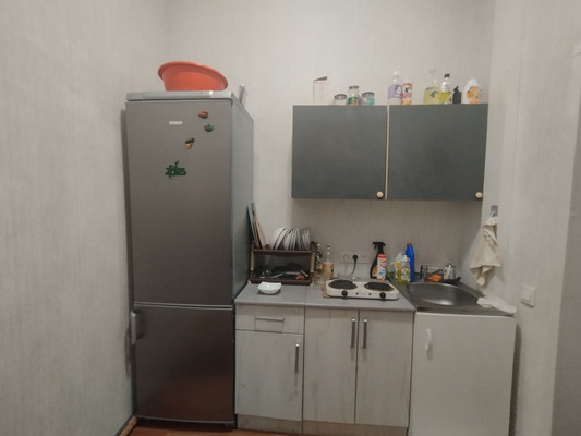 Продам комнату в 7-комн. квартире, Большая Черёмушкинская ул, 40к2, Москва г