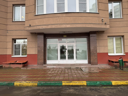 Продам трехкомнатную (3-комн.) квартиру, Дмитровская ул, 20, Базарово д