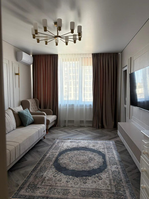 Продам двухкомнатную (2-комн.) квартиру, Александра Суворова пр-кт, 99, Симферополь г