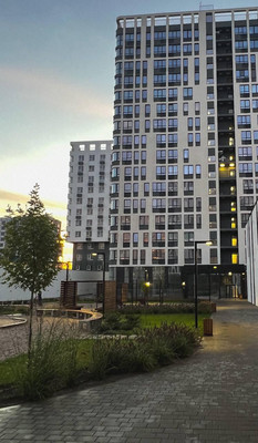 Продам двухкомнатную (2-комн.) квартиру, Александра Суворова пр-кт, 99, Симферополь г