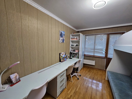 Продам двухкомнатную (2-комн.) квартиру, Луначарского ул, 147, Белореченск г