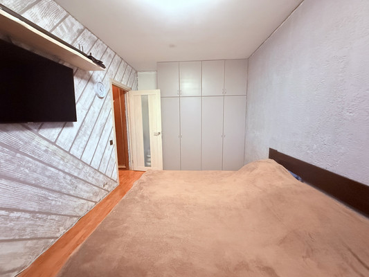 Продам двухкомнатную (2-комн.) квартиру, Коломенская наб, 26к2, Москва г