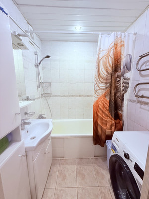 Продам двухкомнатную (2-комн.) квартиру, Коломенская наб, 26к2, Москва г