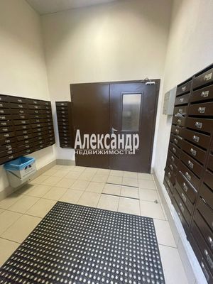 Продам двухкомнатную (2-комн.) квартиру, Петровский б-р, 11к1, Мурино п
